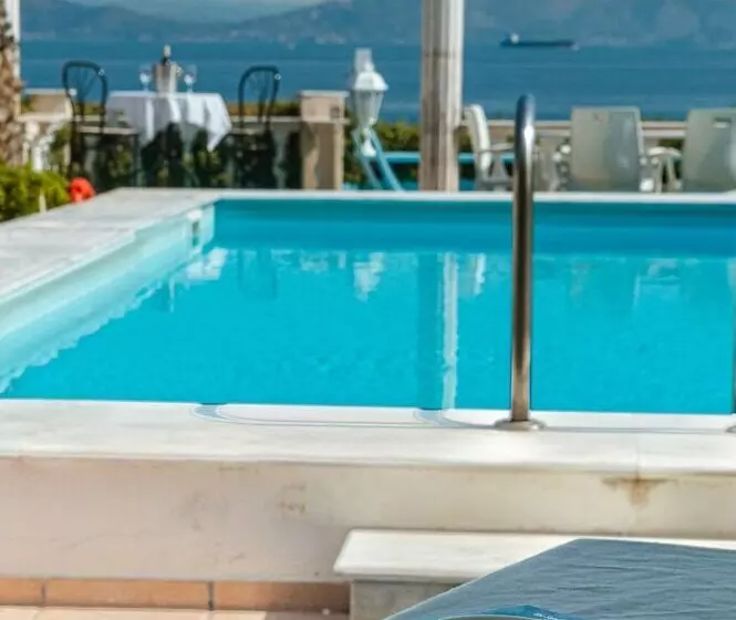 호텔 Mistral Apartments Aegina