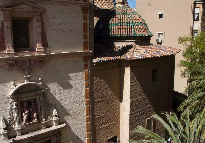 فندق Russafa Youth Hostel