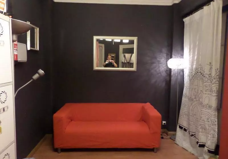 فندق Russafa Youth Hostel