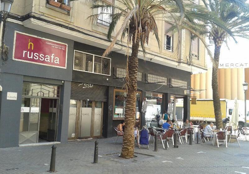 هتل Russafa Youth Hostel