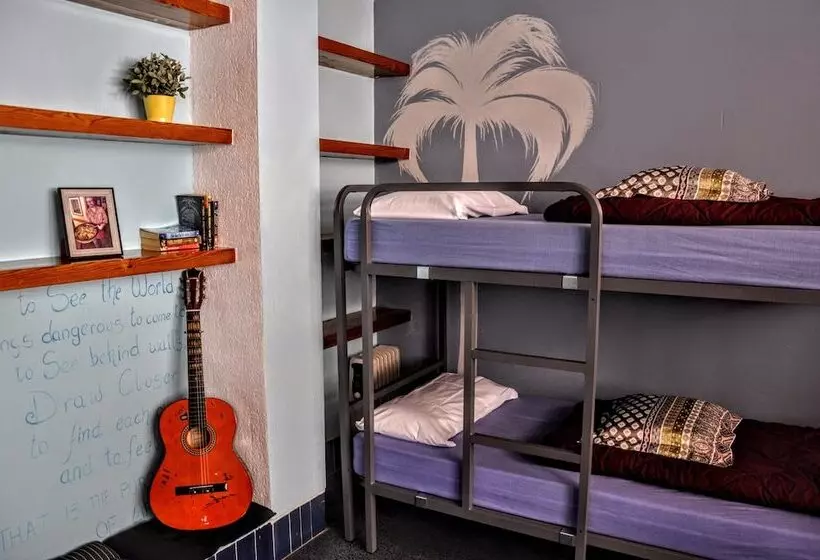 X Hostel Alicante