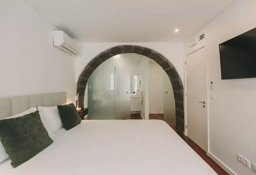 هاستل Azores Inn  Family Suites