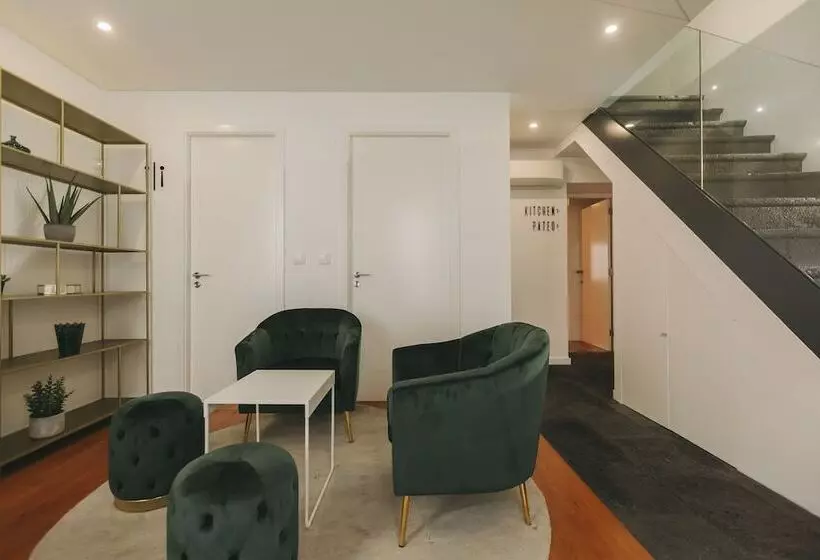هاستل Azores Inn  Family Suites