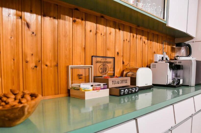 تختخواب و صبحانه Sophias Cottage