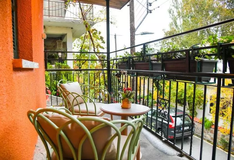 ベッドアンドブレックファースト Sophias Cottage