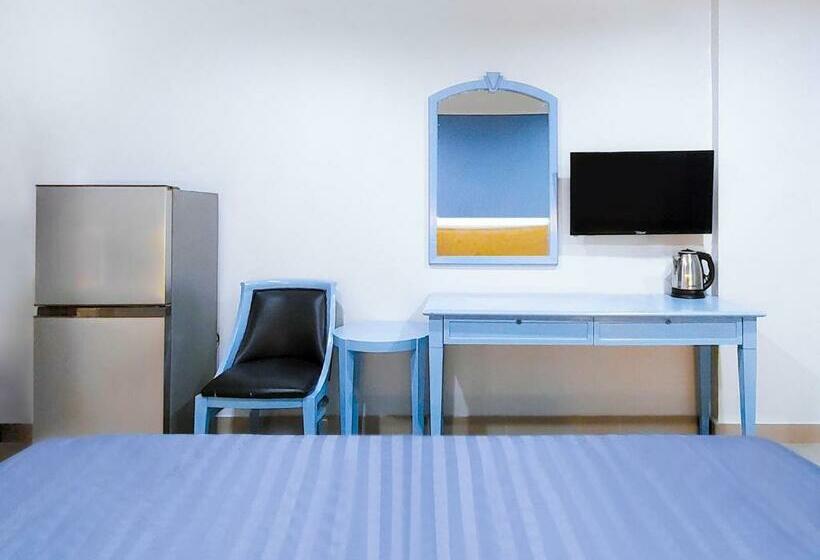 Chateau Hotel & Apartments