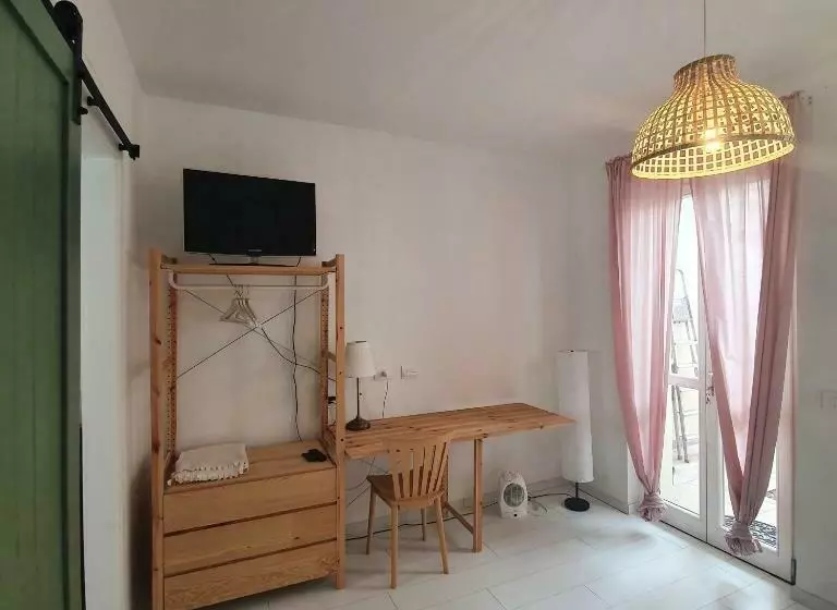 Majatalo Malpensa   Independent Double Room & Bathroom