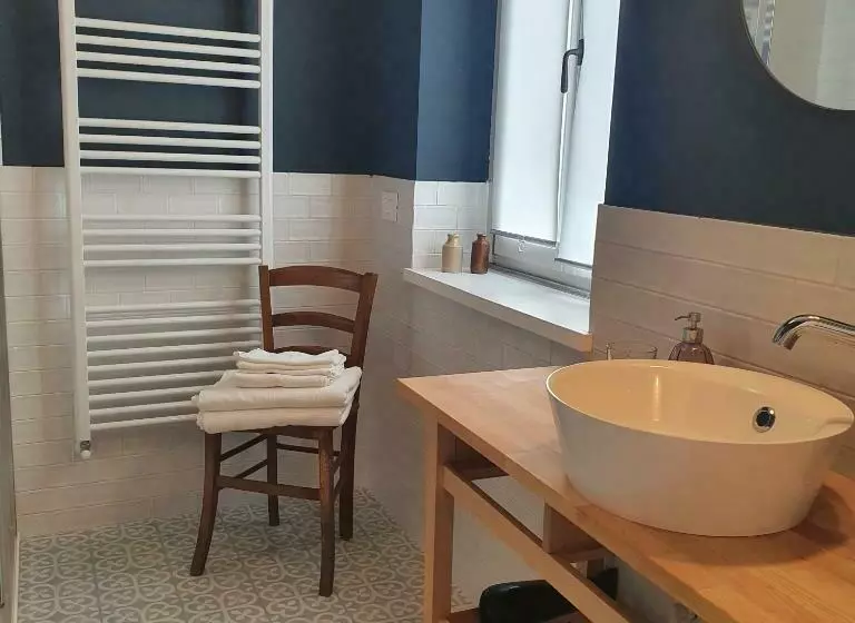 Majatalo Malpensa   Independent Double Room & Bathroom