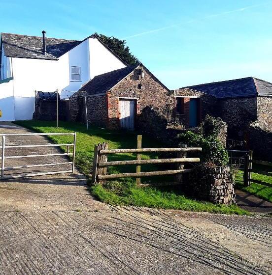 Sharlands Farm Bed And Breakfast