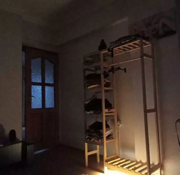ベッドアンドブレックファースト Single Room, одноместная комната в доме, Chambre D Une Personne, Habitación Individual