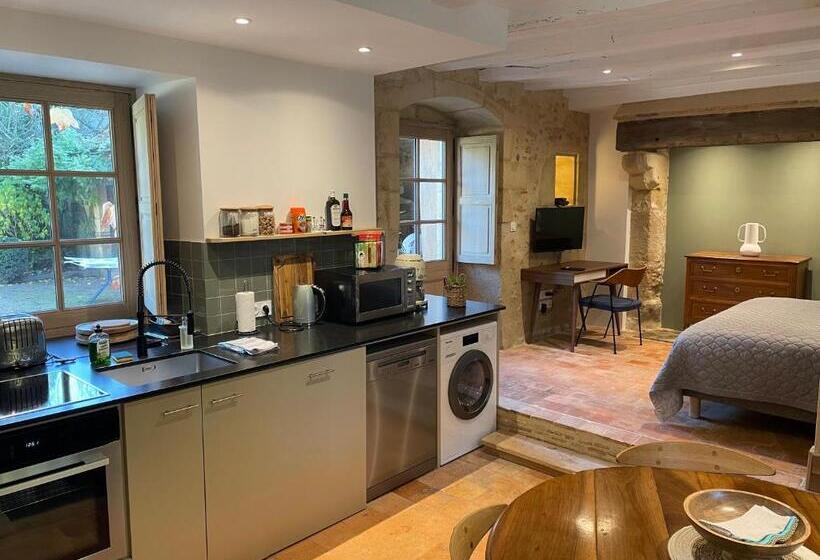 צימר Clos Saint Léonard