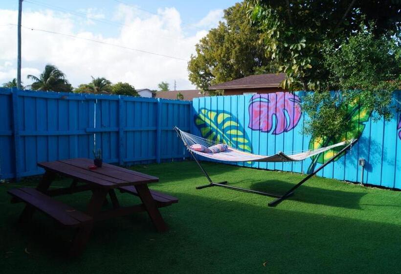 הוסטל Art Graffiti