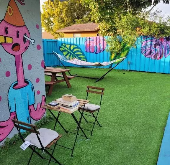 هاستل Art Graffiti