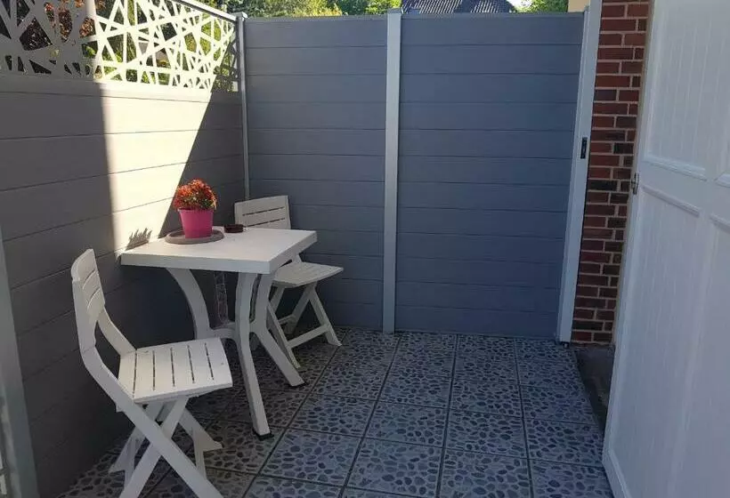 Aamiaismajoitus (B&B) Les Lupins