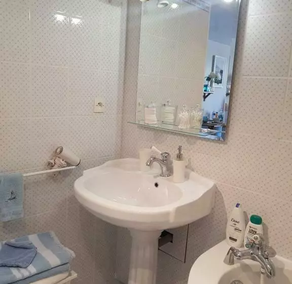 Aamiaismajoitus (B&B) Les Lupins