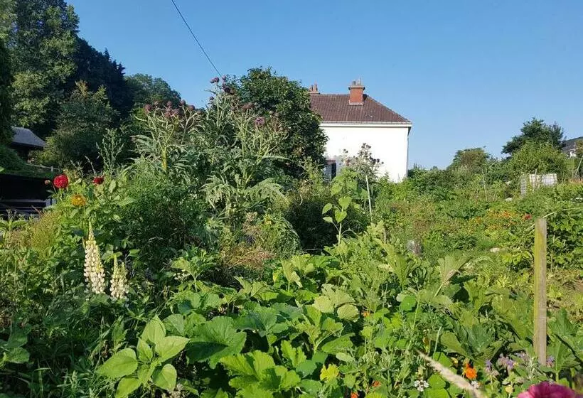 Aamiaismajoitus (B&B) Les Lupins