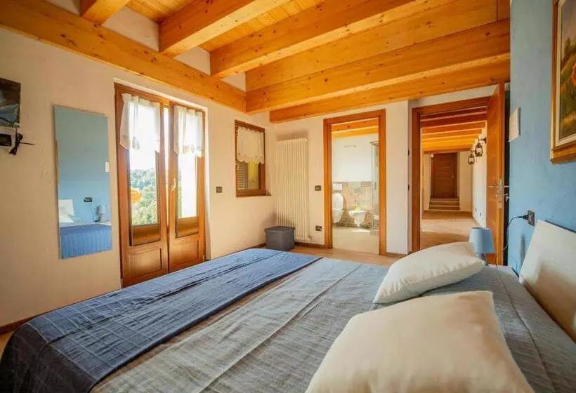 Hotelli Agriturismo La Cascina B&b
