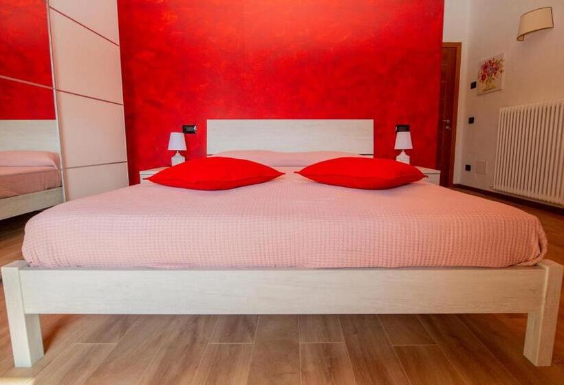 Отель Agriturismo La Cascina B&b