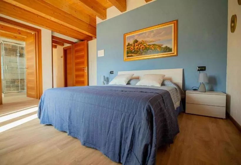 Hotelli Agriturismo La Cascina B&b