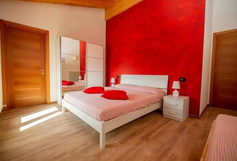 Hotelli Agriturismo La Cascina B&b