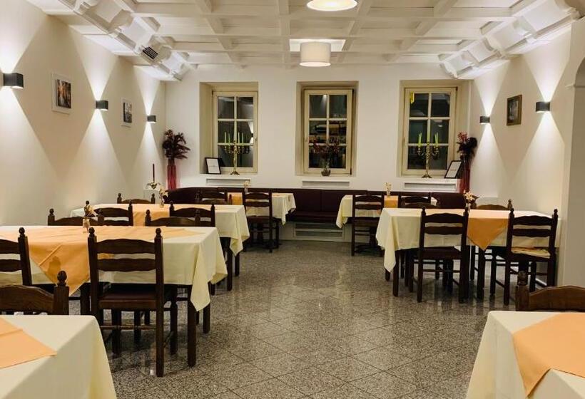 فندق Gold´ne Krone