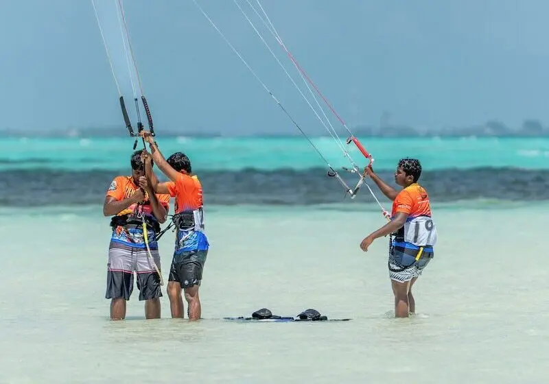 هتل Sky Beach Maldives   Dhiffushi