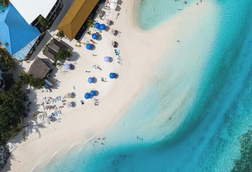 هتل Sky Beach Maldives   Dhiffushi
