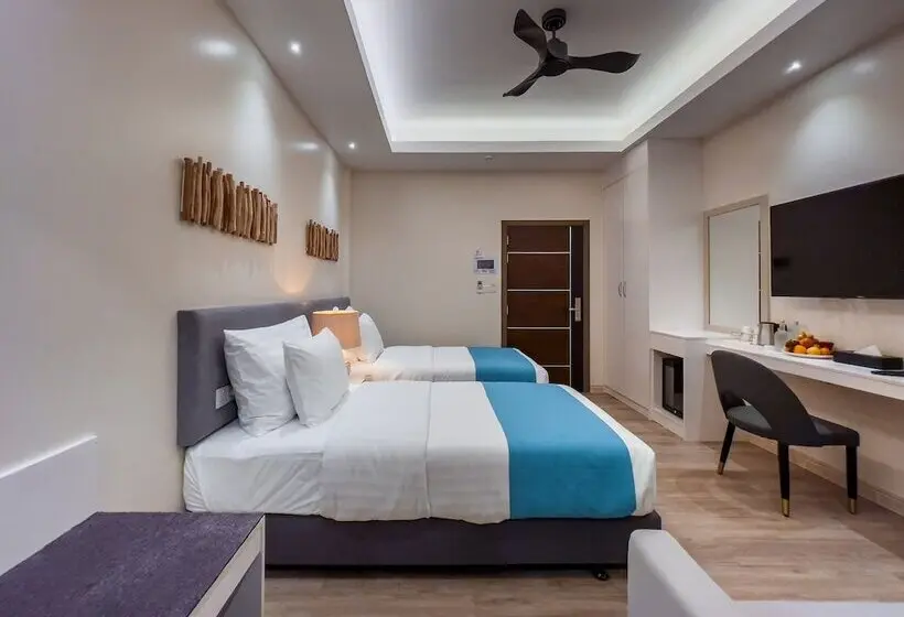 هتل Sky Beach Maldives   Dhiffushi