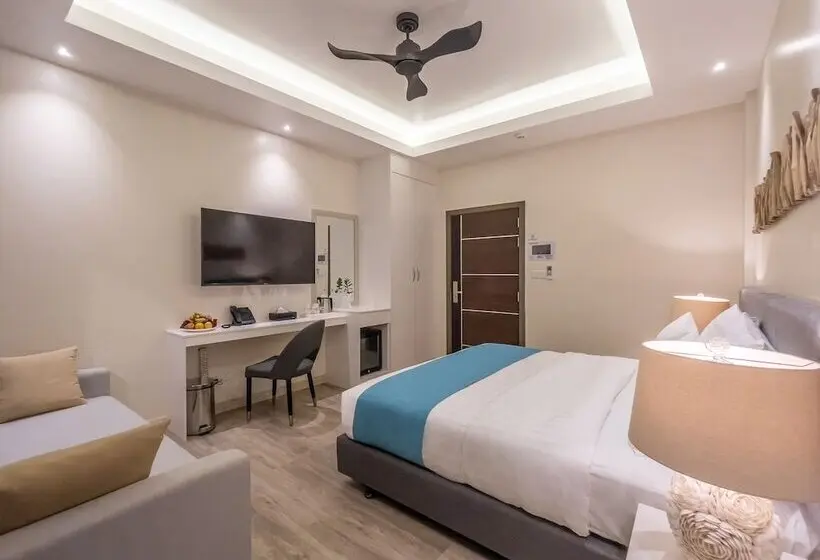 هتل Sky Beach Maldives   Dhiffushi