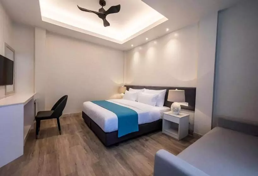 هتل Sky Beach Maldives Dhiffushi
