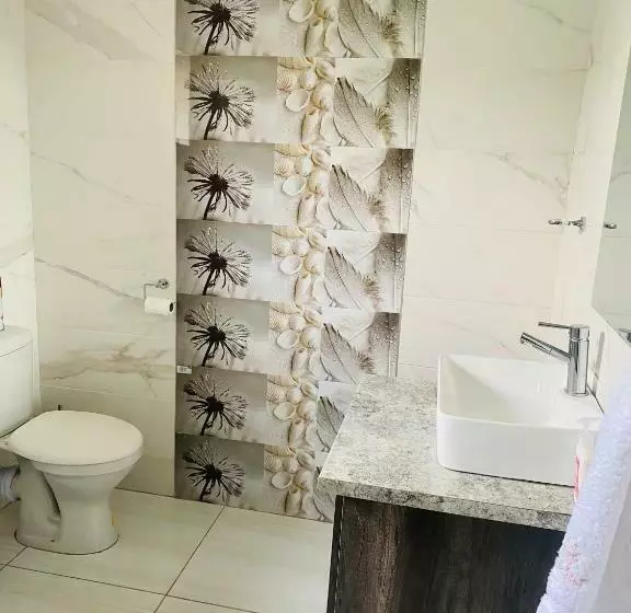 Majatalo Zindiza Guesthouse