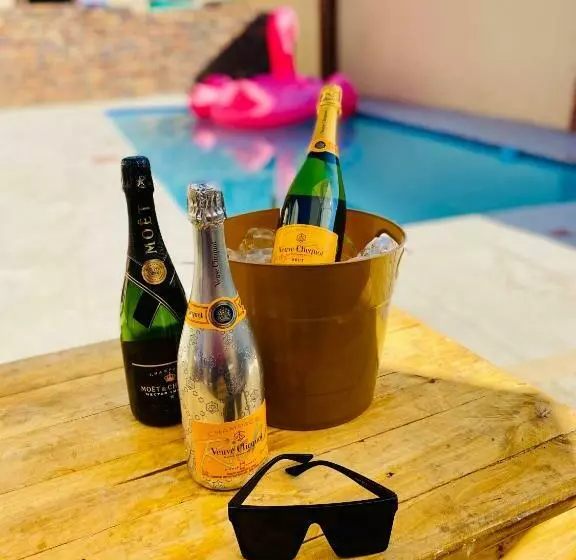 Majatalo Zindiza Guesthouse