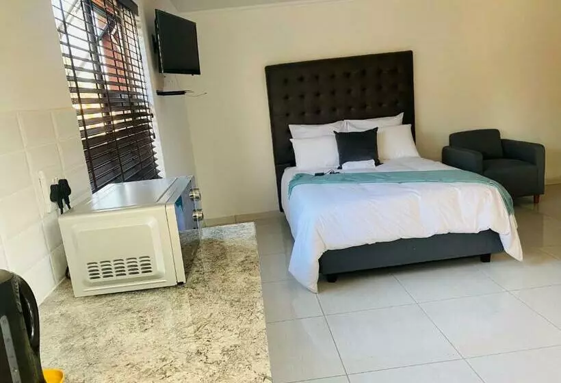 Majatalo Zindiza Guesthouse