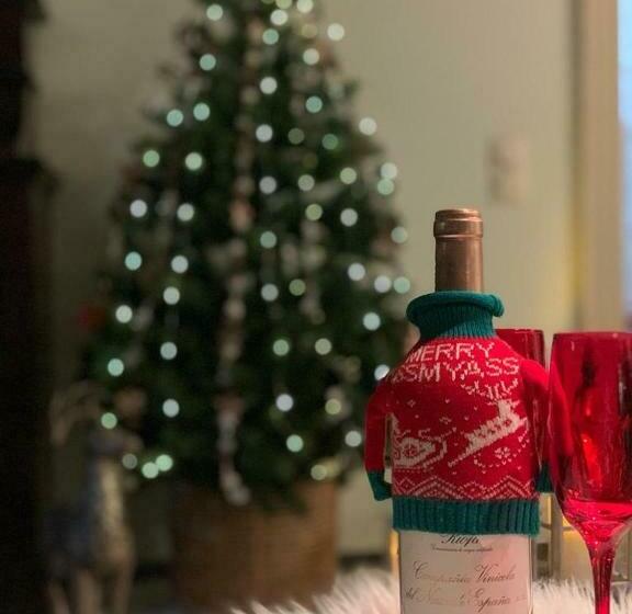 تختخواب و صبحانه Casa Din Deal