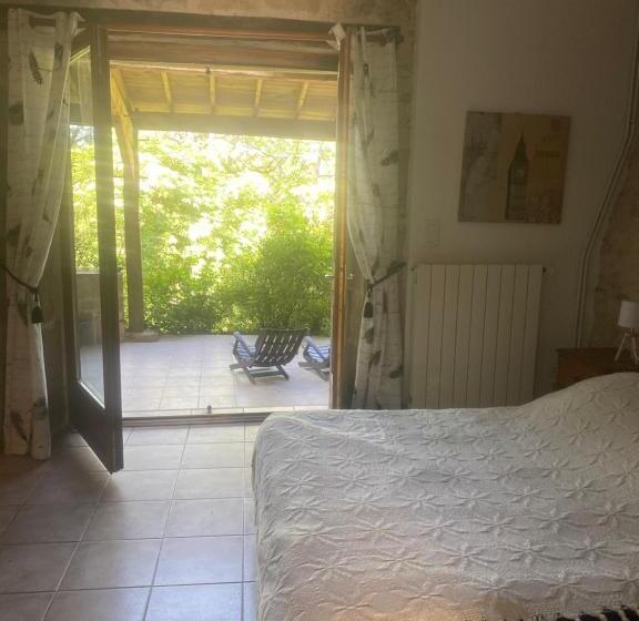 مبيت وإفطار Chez Sophie Chambres D’hôtes, Gîte Et Gîte équestre