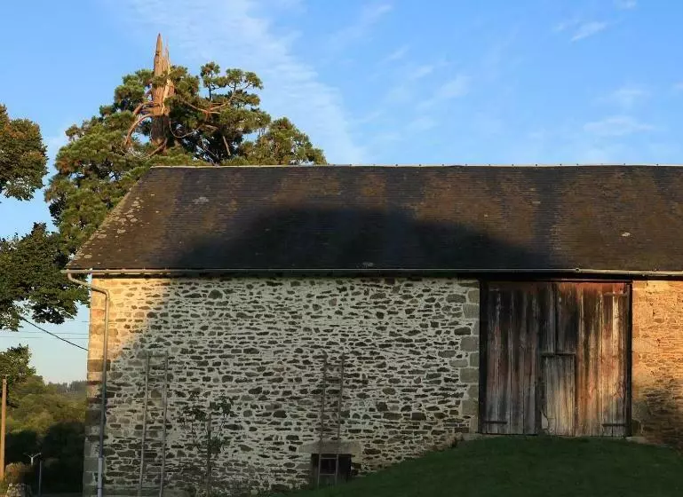 ベッドアンドブレックファースト Le Cottage Du Séquoia