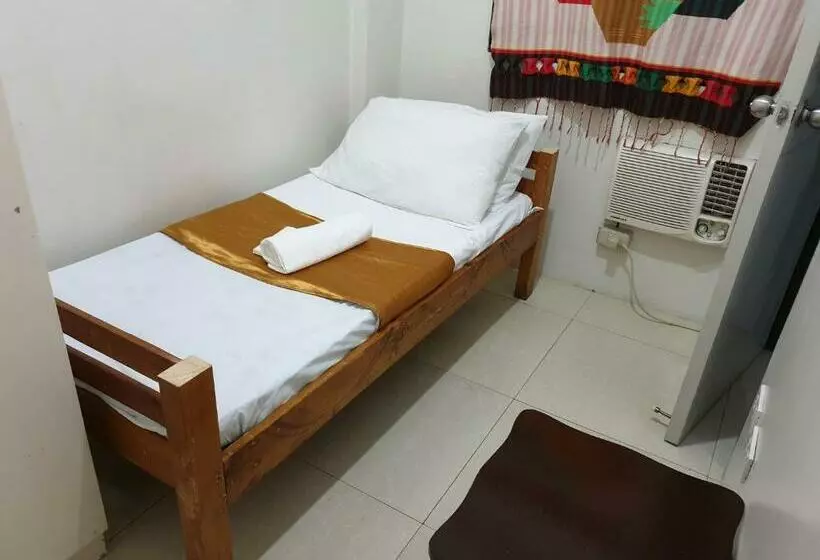 Nearest Hostel Pasay City By Reddoorz