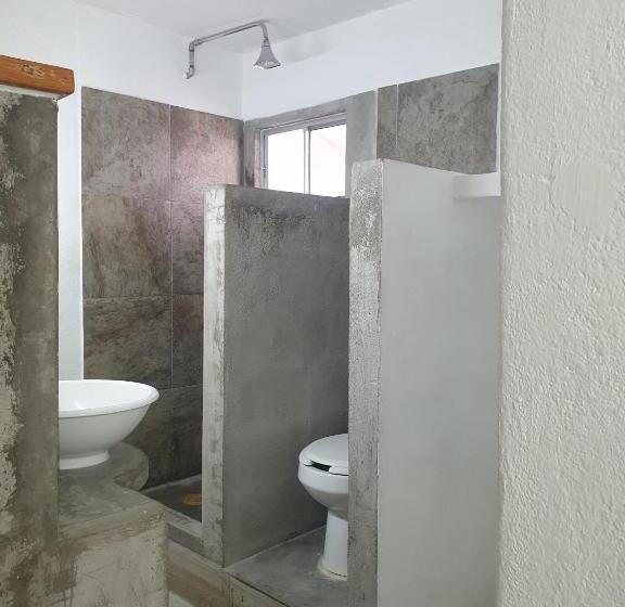 פנסיון Nómadas Hostel