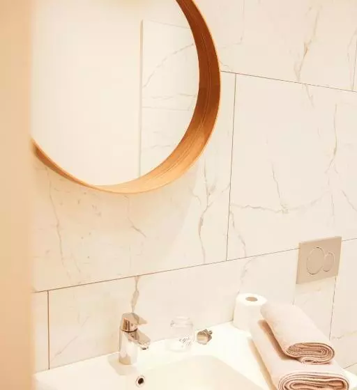 تختخواب و صبحانه Villa Les érables Restaurant Linea