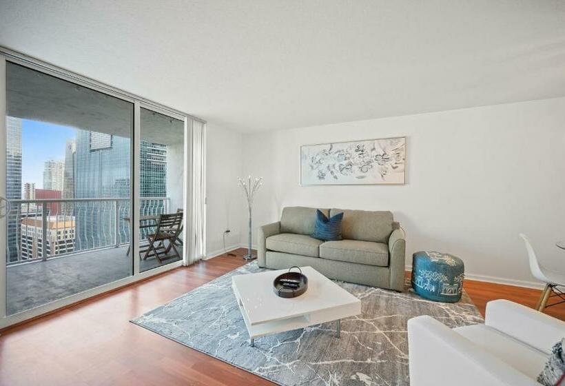 Luxurious 1br High Rise Condo Brickell Free Parking
