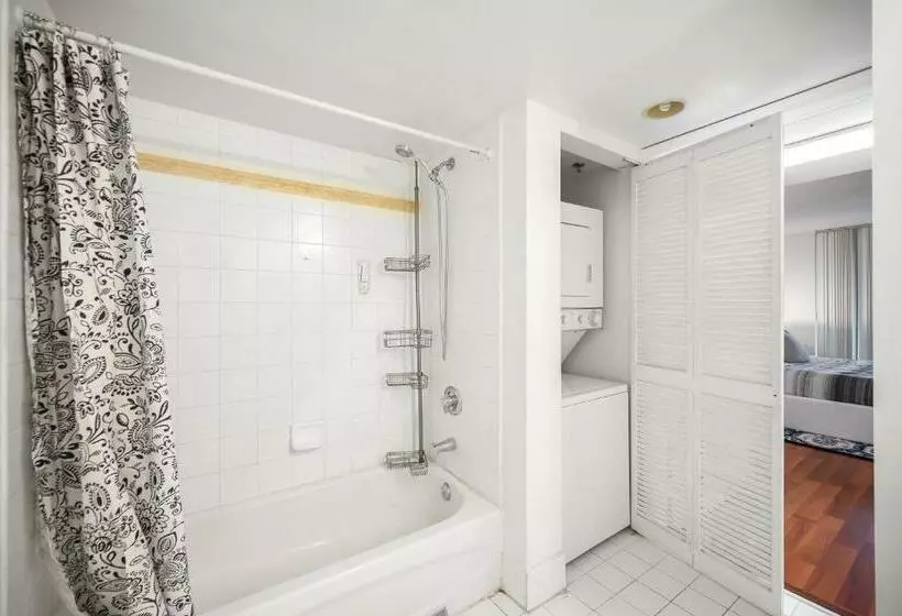 Luxurious 1br High Rise Condo Brickell Free Parking