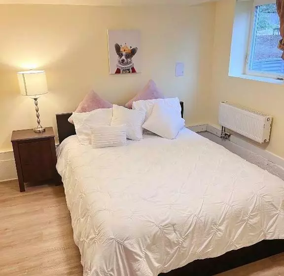 ペンション Two Bedrooms Private Sweet Kirkland House