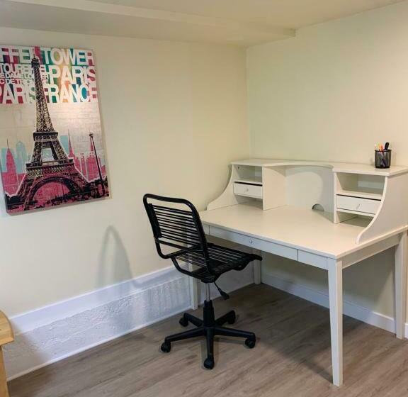 ペンション Two Bedrooms Private Sweet Kirkland House