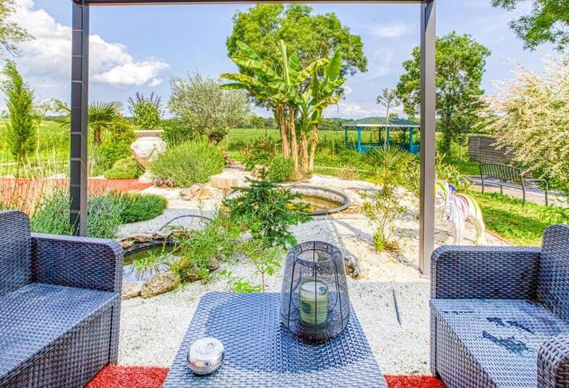 ペンション Agréable Studio Jacuzzi Extérieur