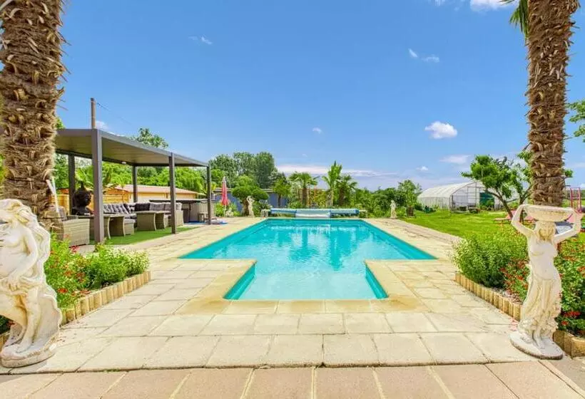 Majatalo Agréable Studio Jacuzzi Extérieur