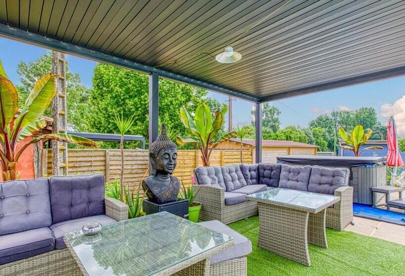 ペンション Agréable Studio Jacuzzi Extérieur