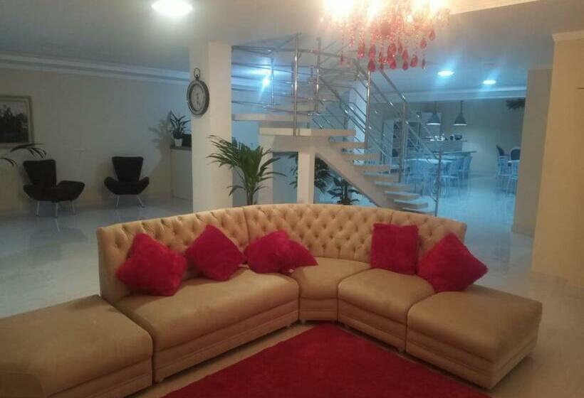 پانسیون Pousada Cavalero