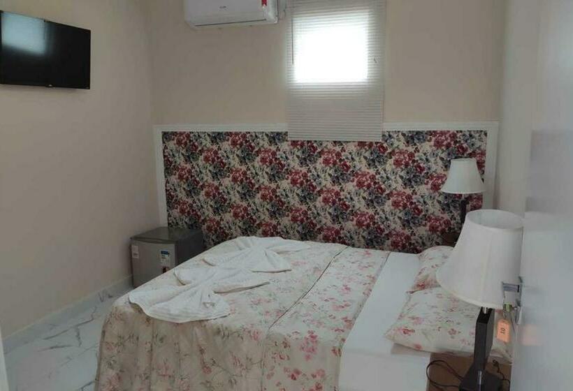 پانسیون Pousada Cavalero