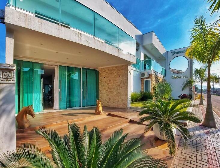 پانسیون Pousada Cavalero