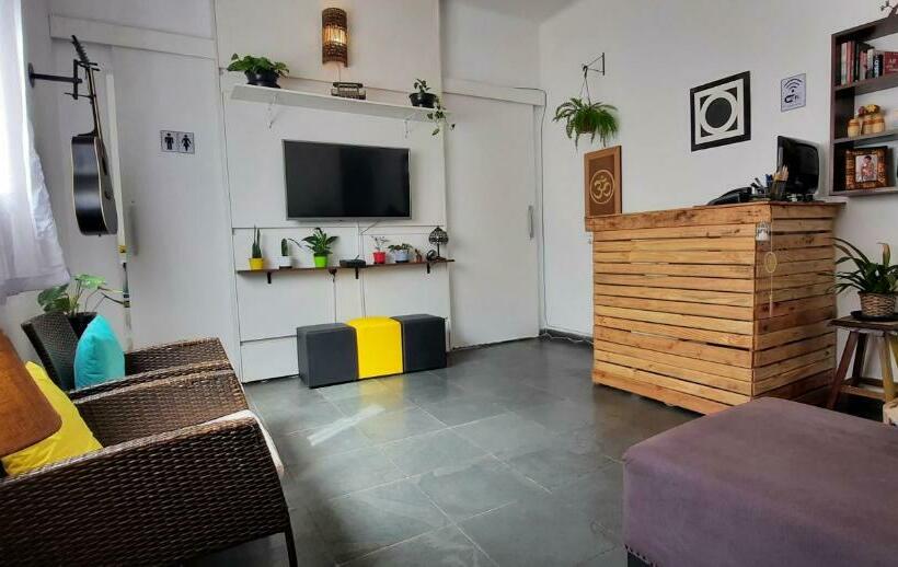 Quintal Da Bella Hostel